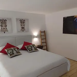https://ghouseroomscatania.catania-hotels.net