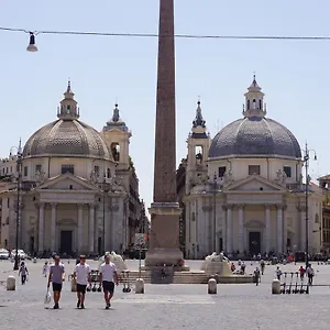 https://martina-suites.it-romehotels.com